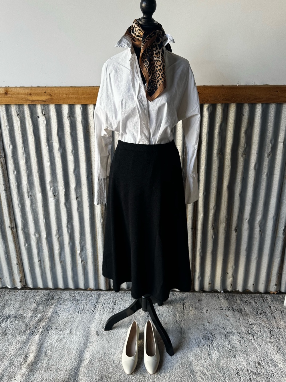 St. John Black A-Line Midi Skirt